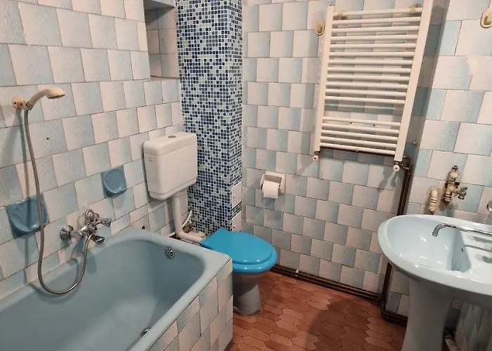 Apartment Domum - The Comunist