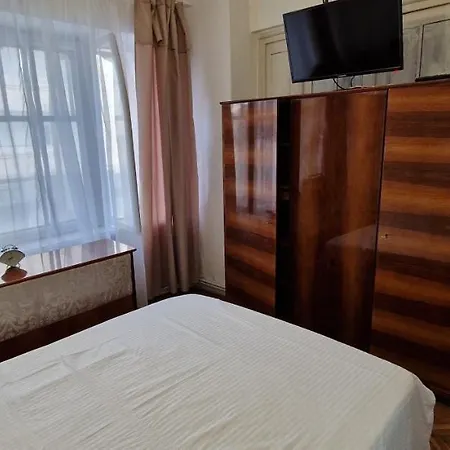 Domum - The Comunist Apartament