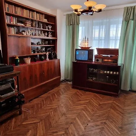 Apartament Domum - The Comunist