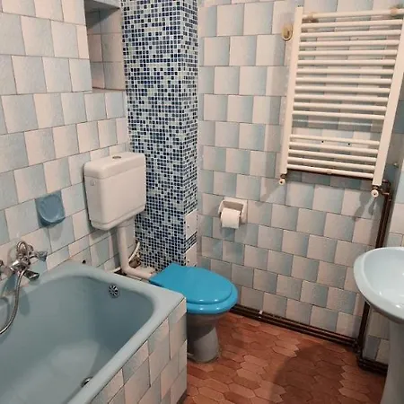 Apartament Domum - The Comunist