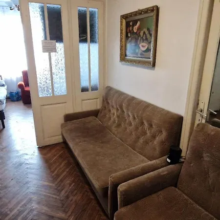 Domum - The Comunist *