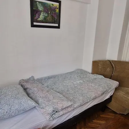 Apartament Domum - The Comunist Bukareszt