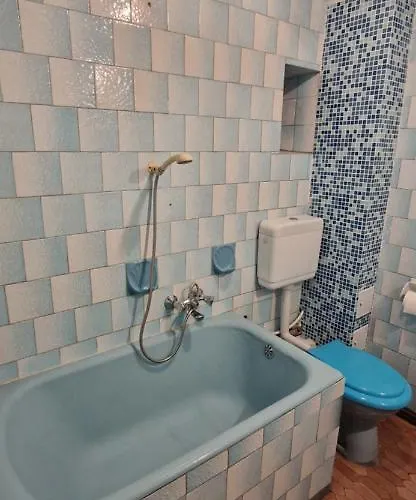 Domum - The Comunist Бухарест