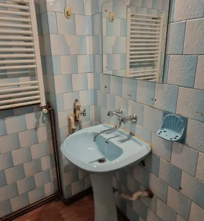 Apartment Domum - The Comunist *
